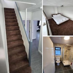 London Parkside Apartments & Rooms